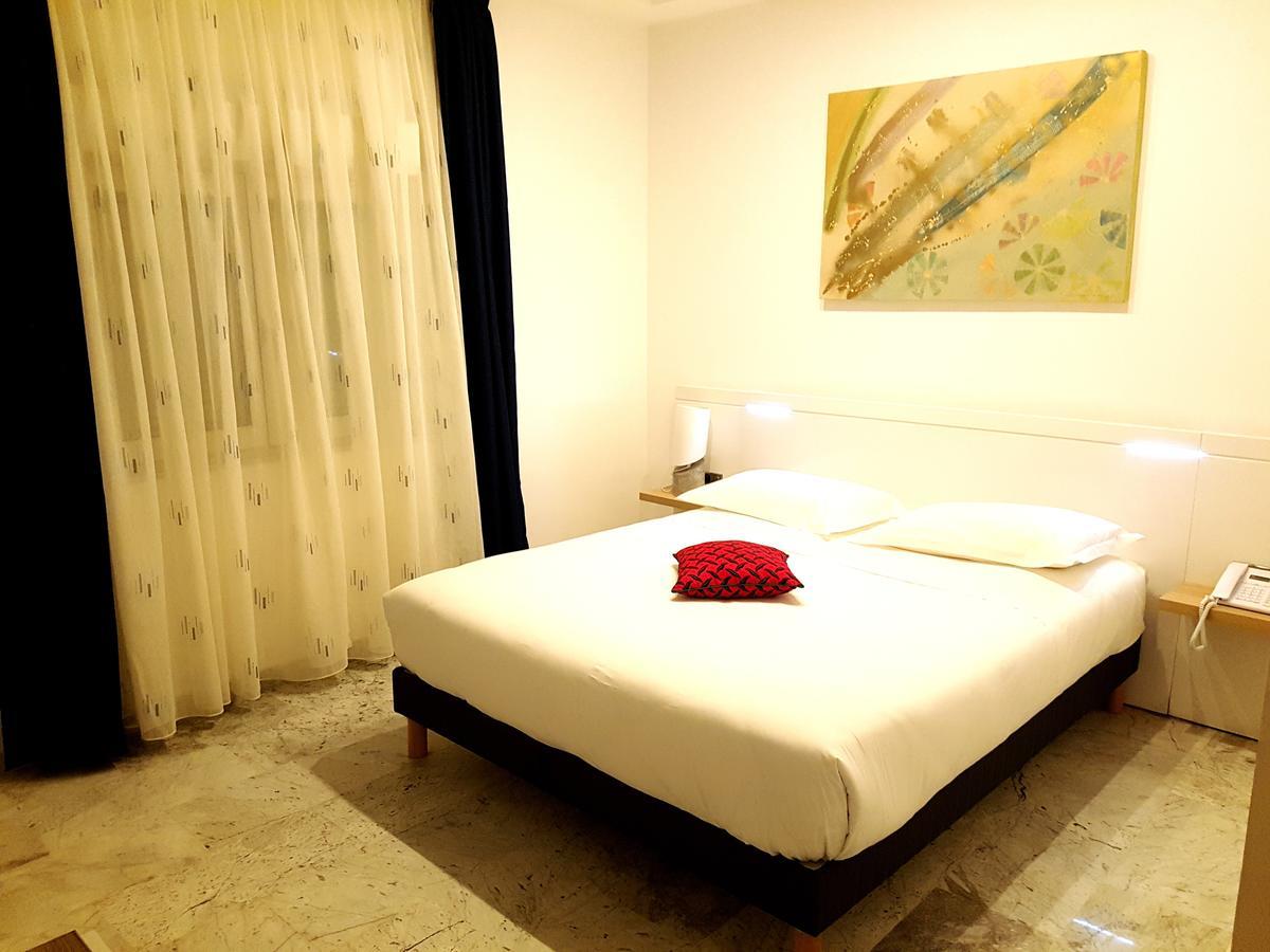 Hotel Ahoefa King Salomon Garden โลเม ภายนอก รูปภาพ